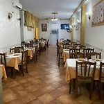 - Over The - Pensjonat 3*