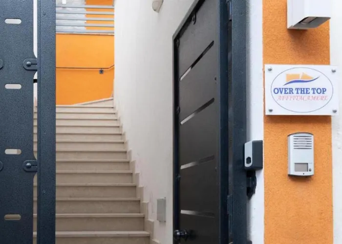 בית הארחה - Over The -